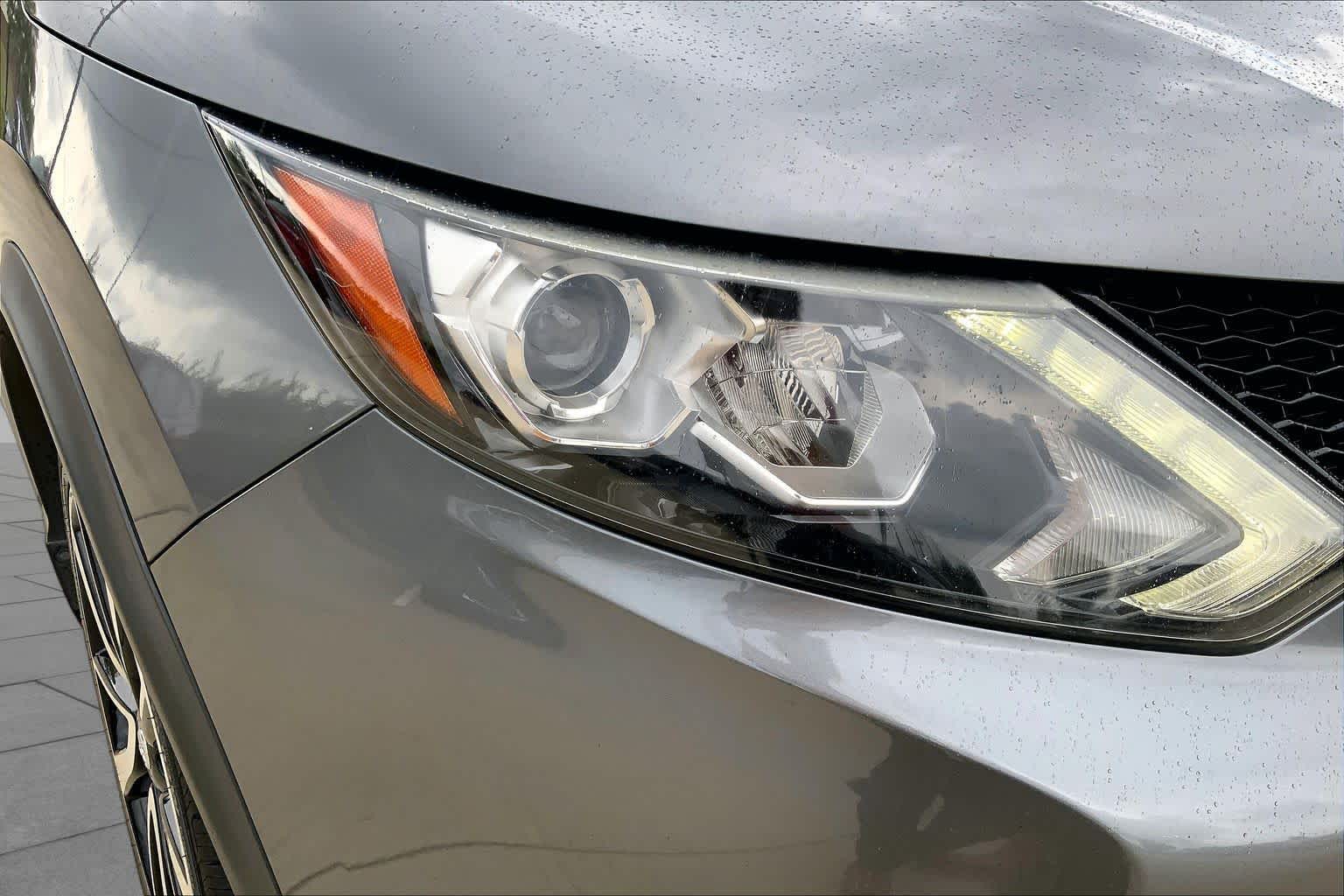 2018 Nissan Rogue Sport SL Gun Metallic at Sterling McCall Nissan