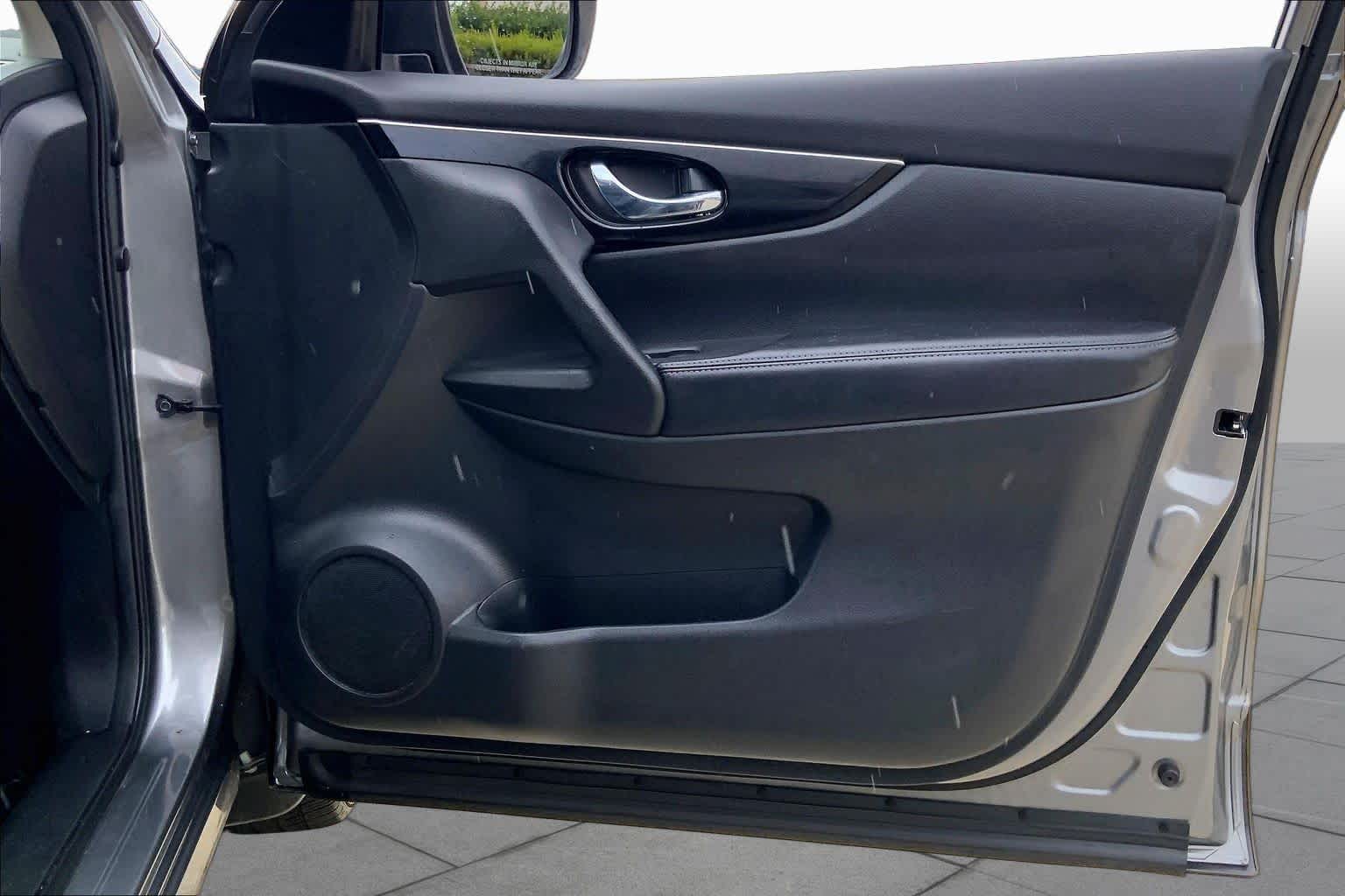 2018 Nissan Rogue Sport SL Gun Metallic at Sterling McCall Nissan