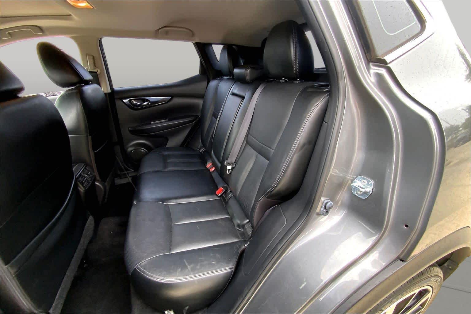 2018 Nissan Rogue Sport SL Gun Metallic at Sterling McCall Nissan