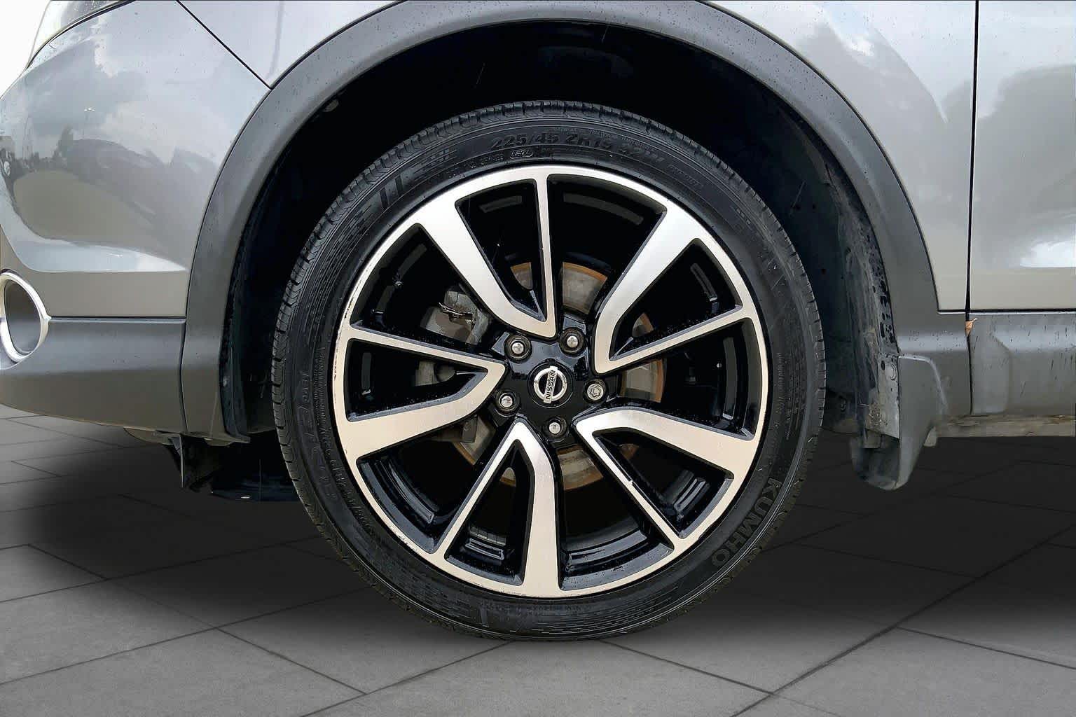 2018 Nissan Rogue Sport SL Gun Metallic at Sterling McCall Nissan