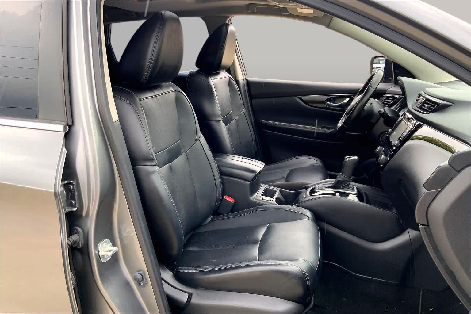 2018 Nissan Rogue Sport SL Gun Metallic at Sterling McCall Nissan