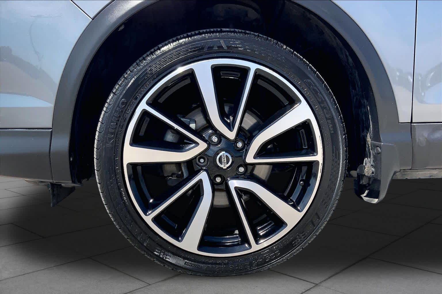 2018 Nissan Rogue Sport SL Gun Metallic at Sterling McCall Nissan