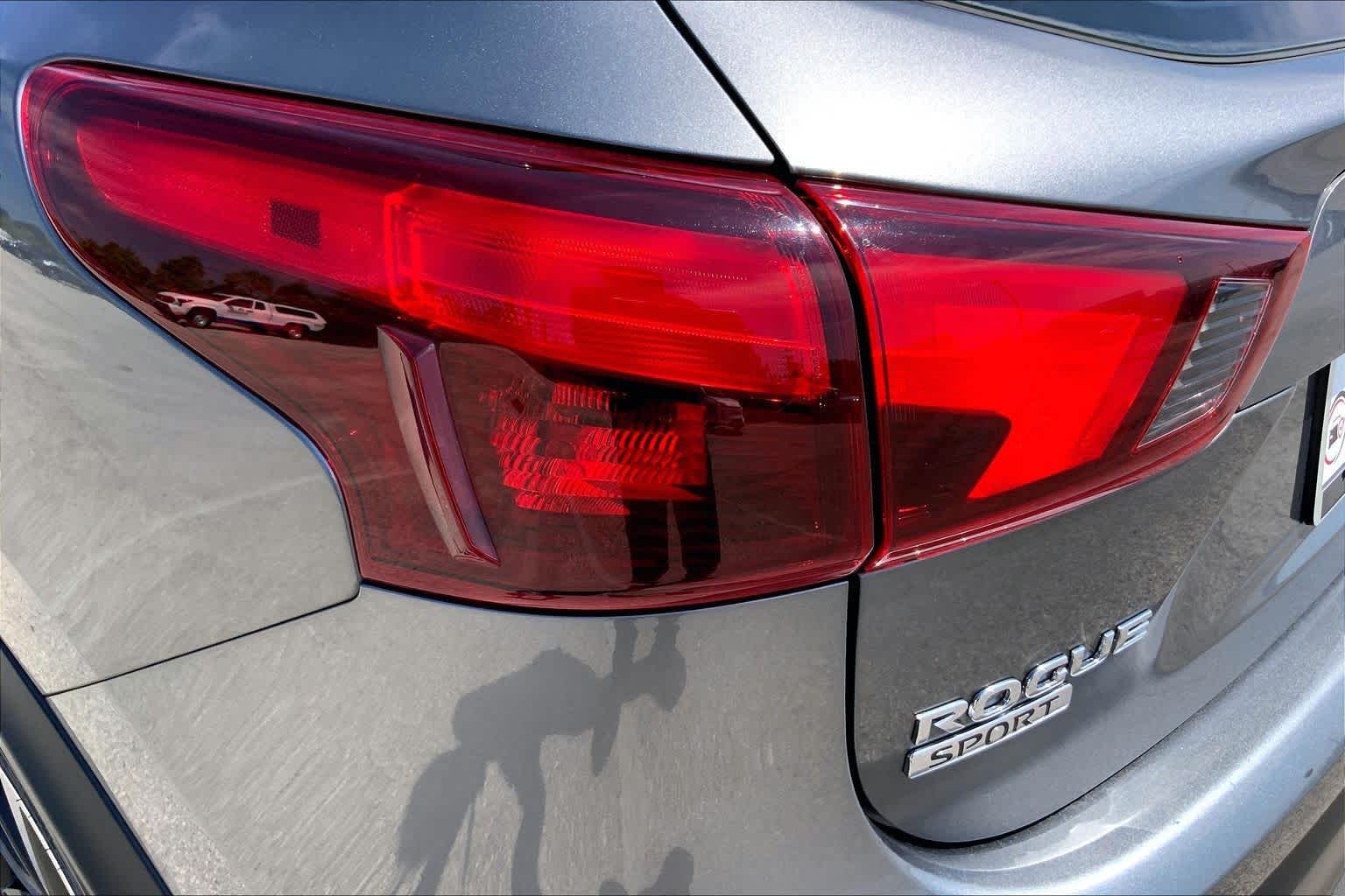 2018 Nissan Rogue Sport SL Gun Metallic at Sterling McCall Nissan