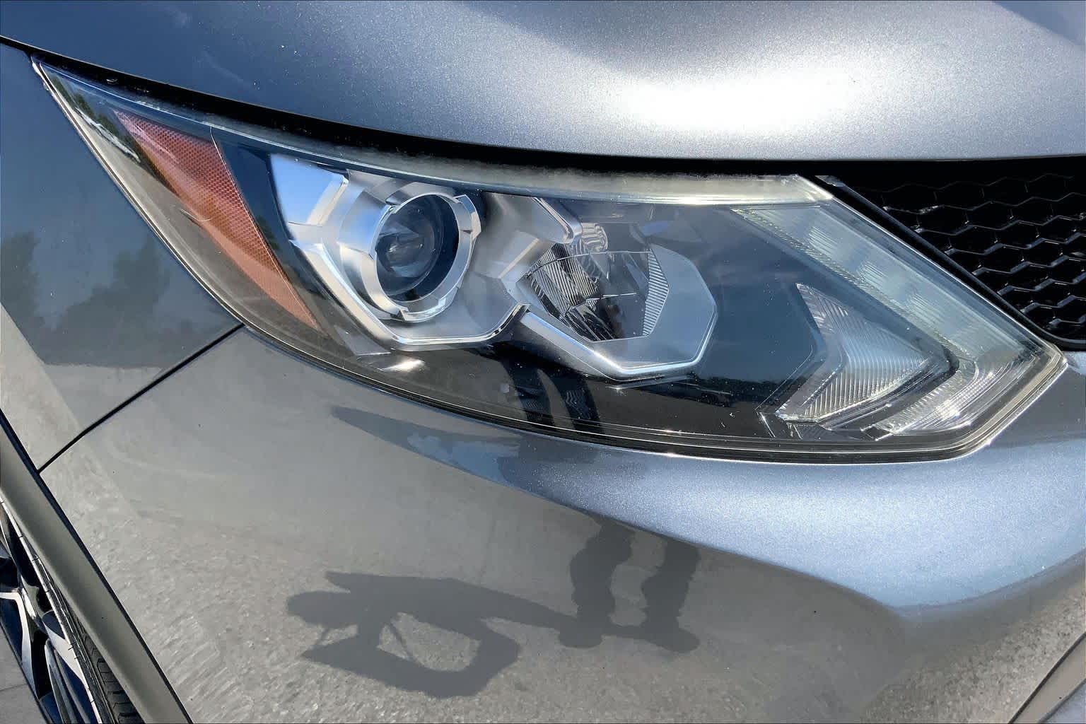 2018 Nissan Rogue Sport SL Gun Metallic at Sterling McCall Nissan