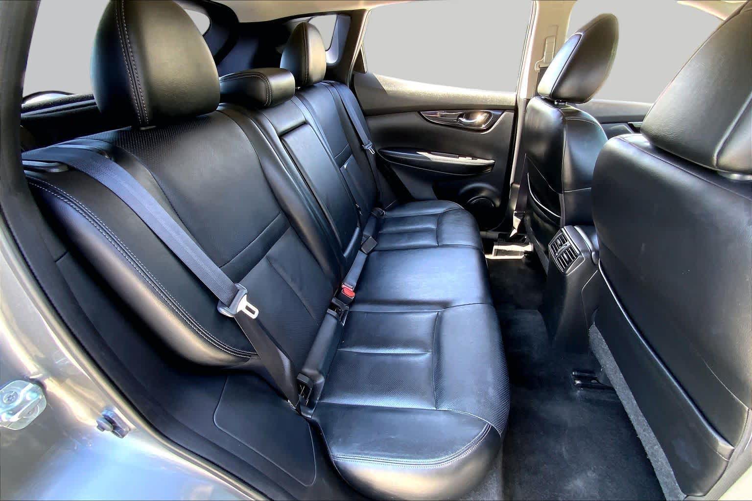 2018 Nissan Rogue Sport SL Gun Metallic at Sterling McCall Nissan