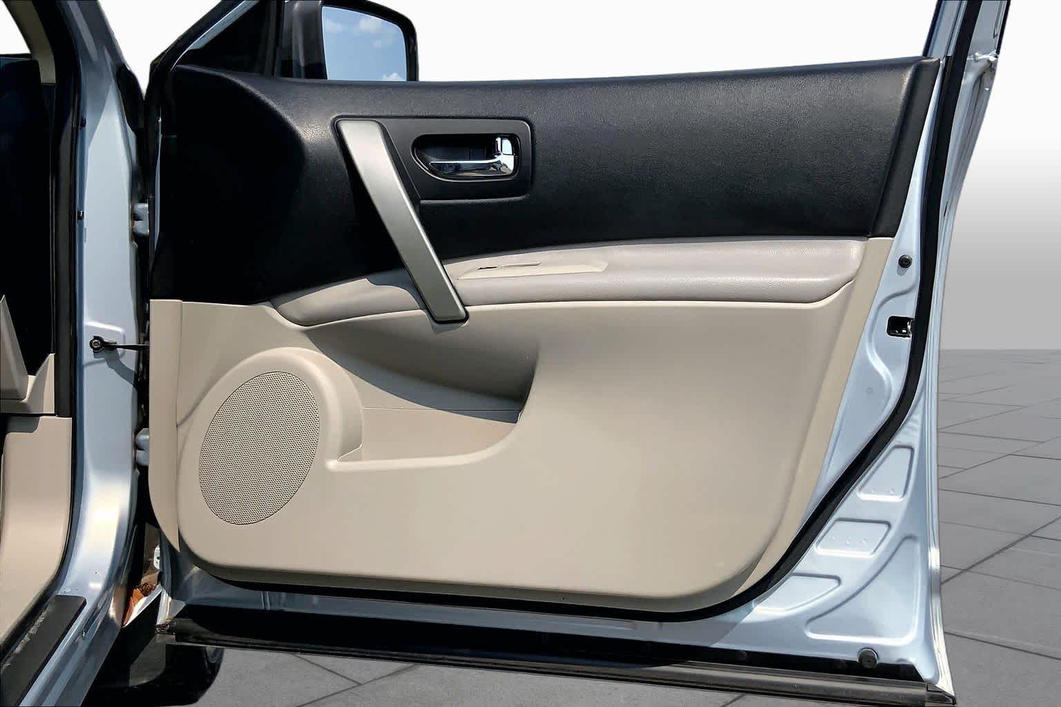 2014 Nissan Rogue Select S Frosted Steel at Beck & Masten Kia