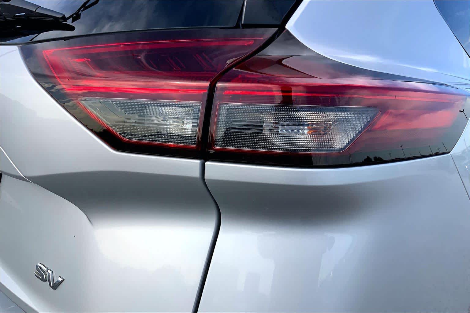 2023 Nissan Rogue photo 10 of 36