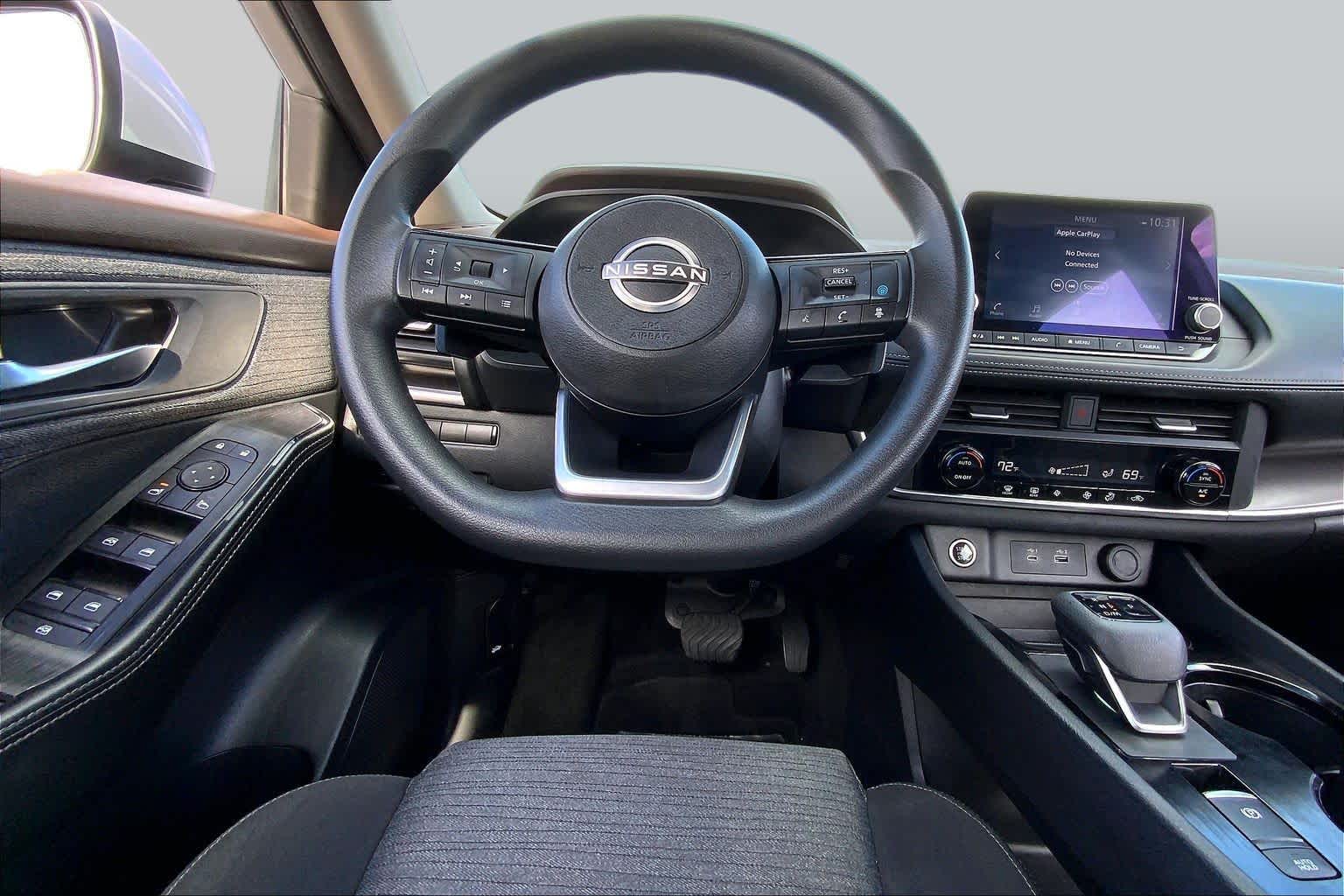 2023 Nissan Rogue photo 6 of 36