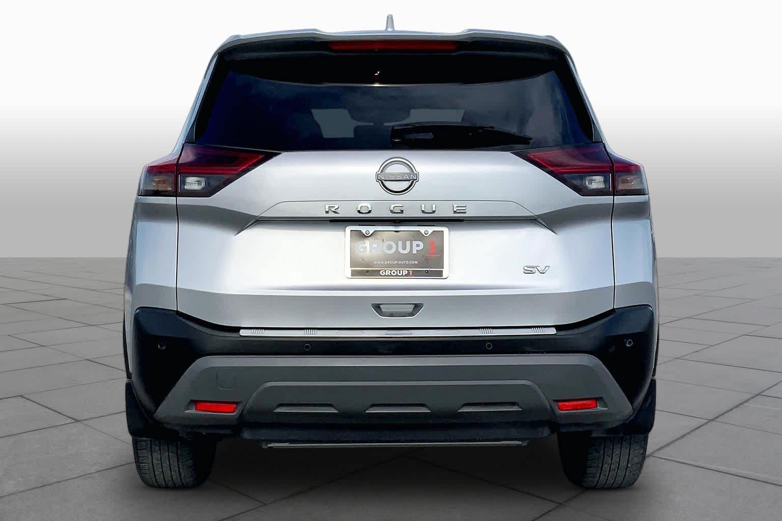 2023 Nissan Rogue photo 5 of 36