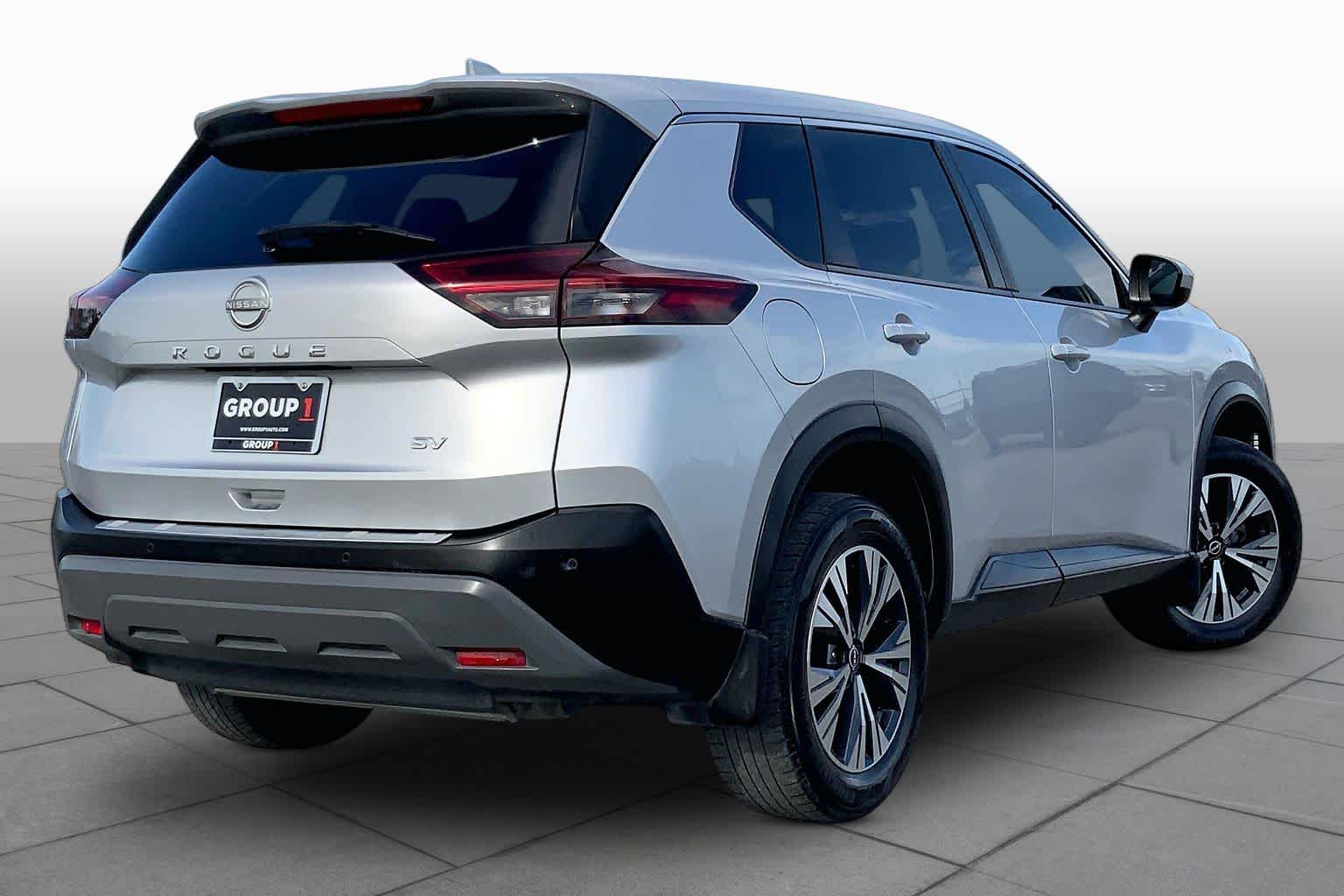 2023 Nissan Rogue photo 13 of 36