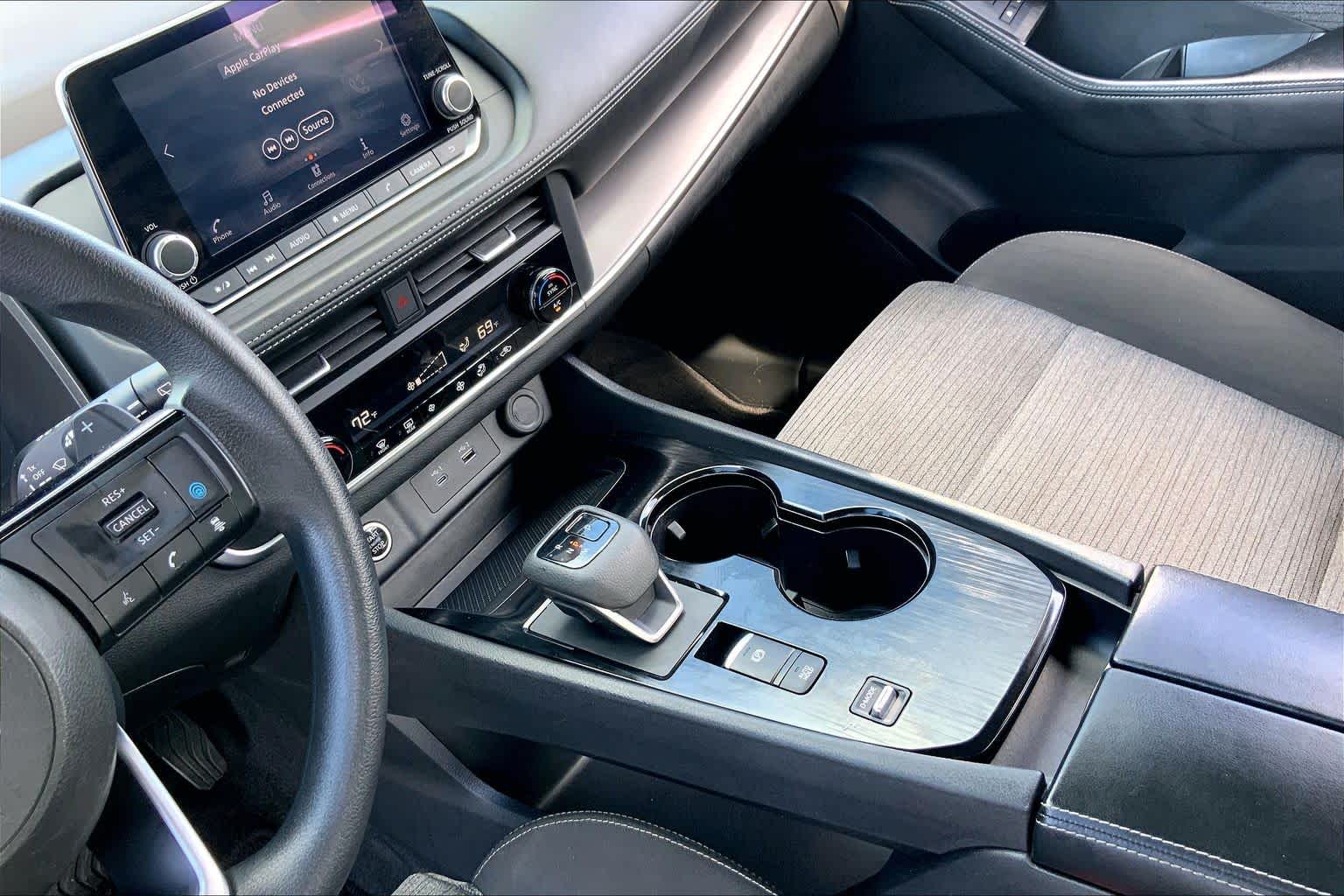 2023 Nissan Rogue photo 16 of 36