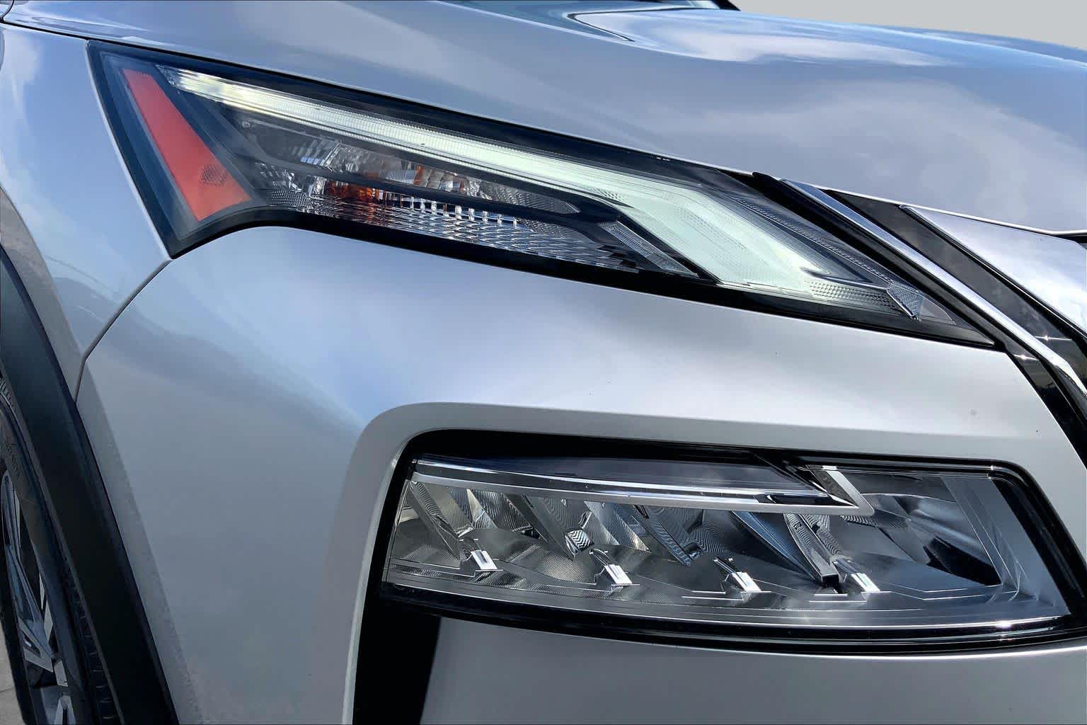 2023 Nissan Rogue photo 27 of 36