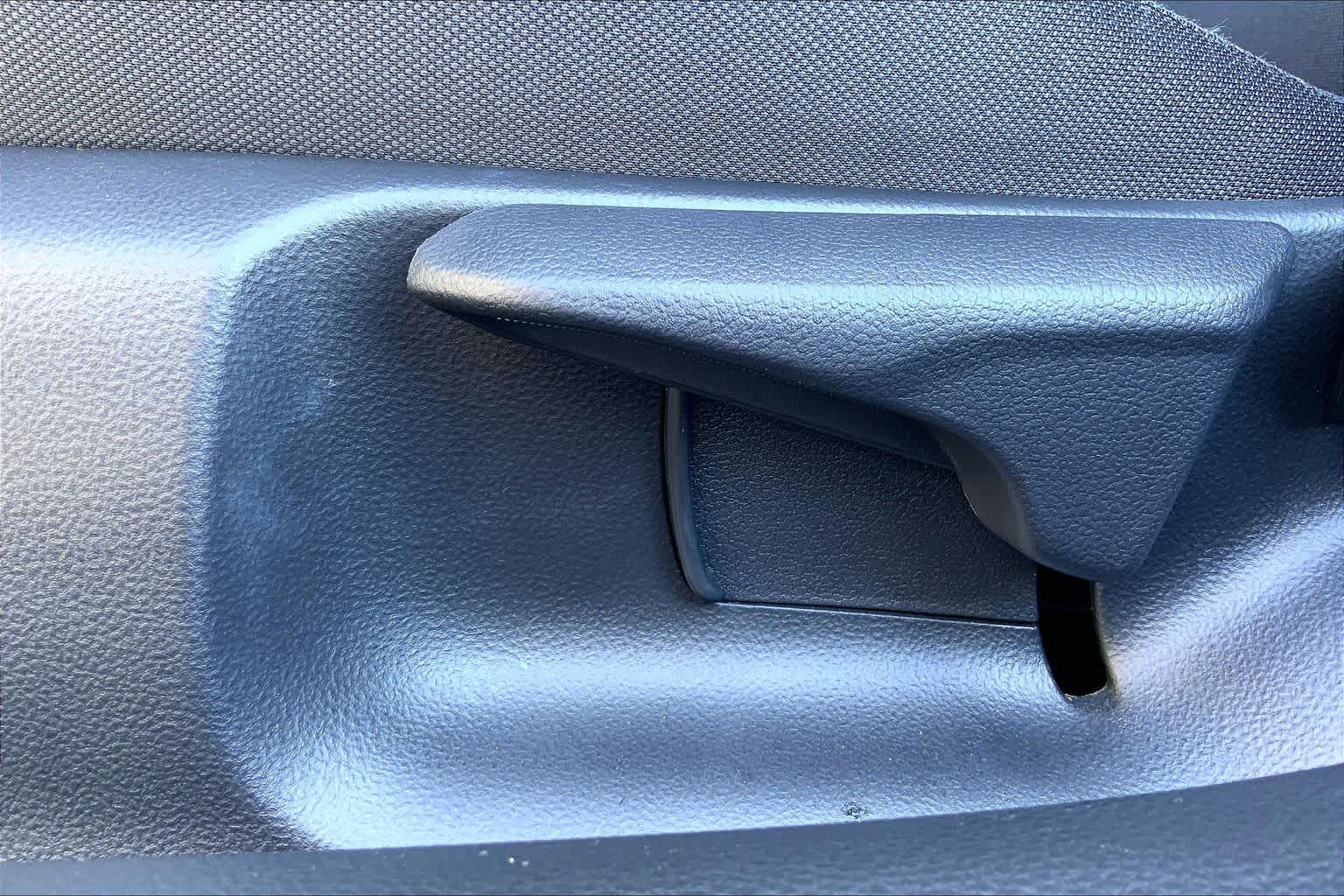 2026 Toyota Prius photo 34 of 36