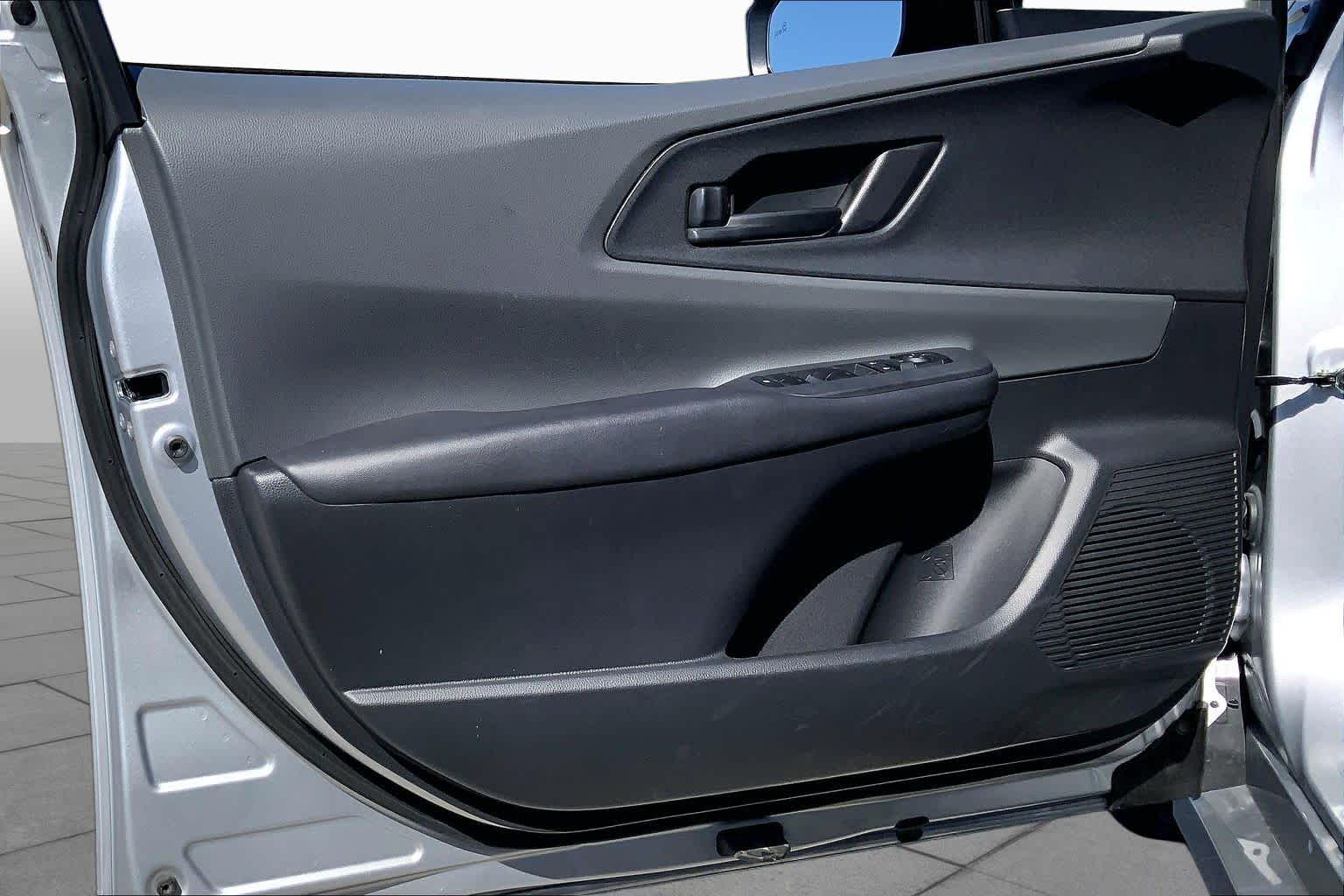 2026 Toyota Prius photo 21 of 36
