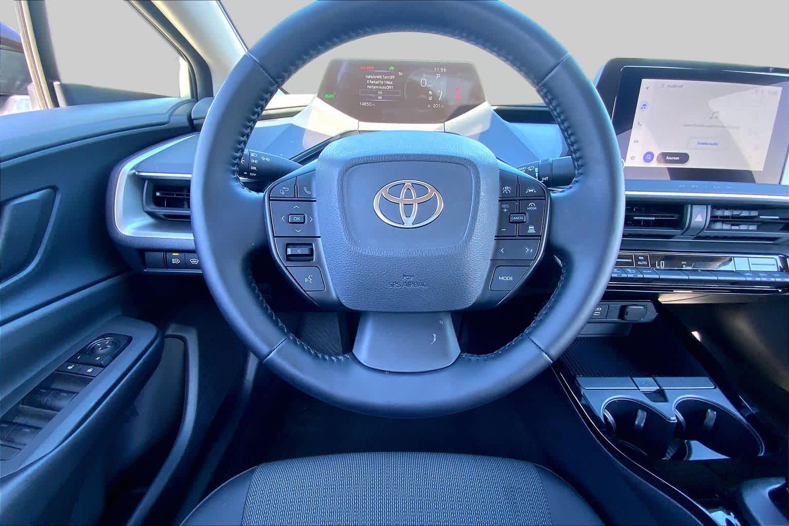 2026 Toyota Prius photo 6 of 36