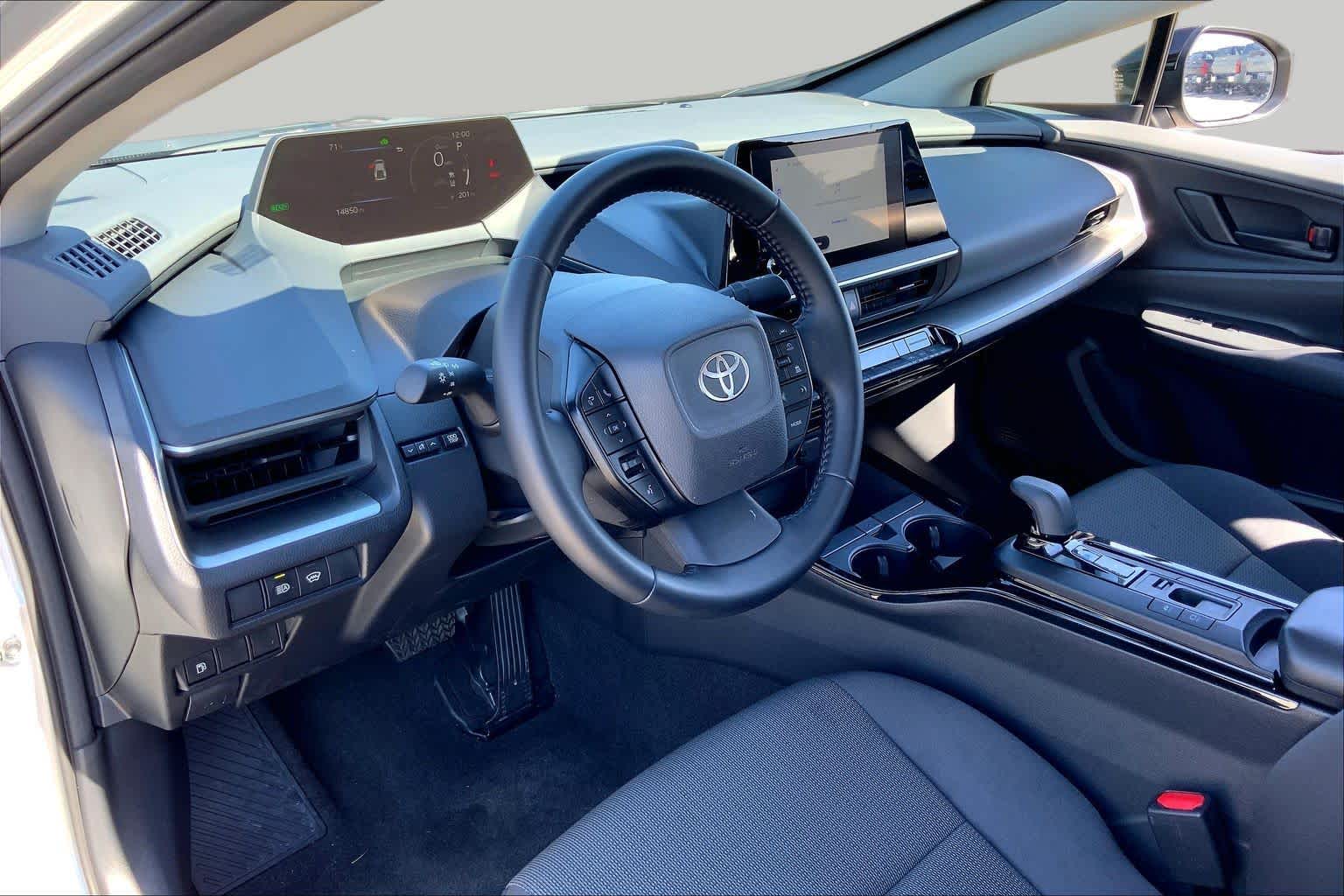 2026 Toyota Prius photo 17 of 36
