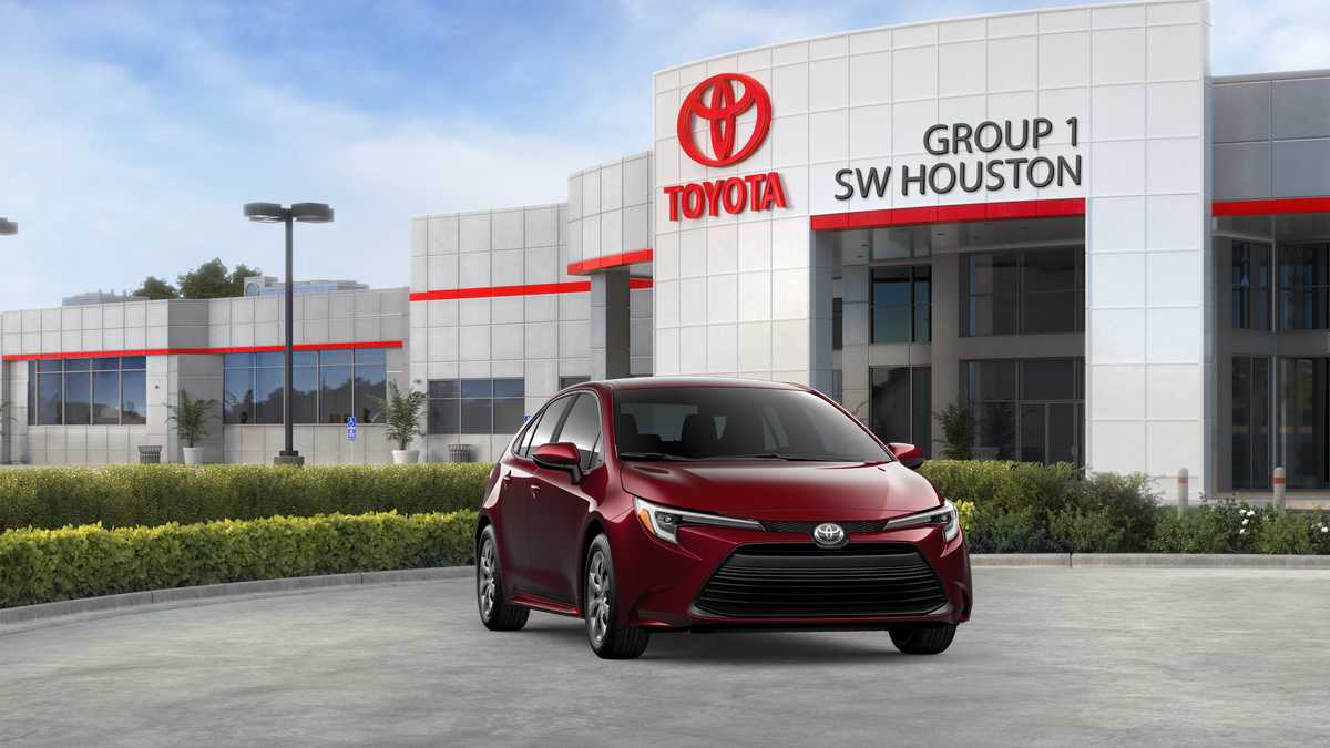 2027 Toyota Corolla photo 41 of 44