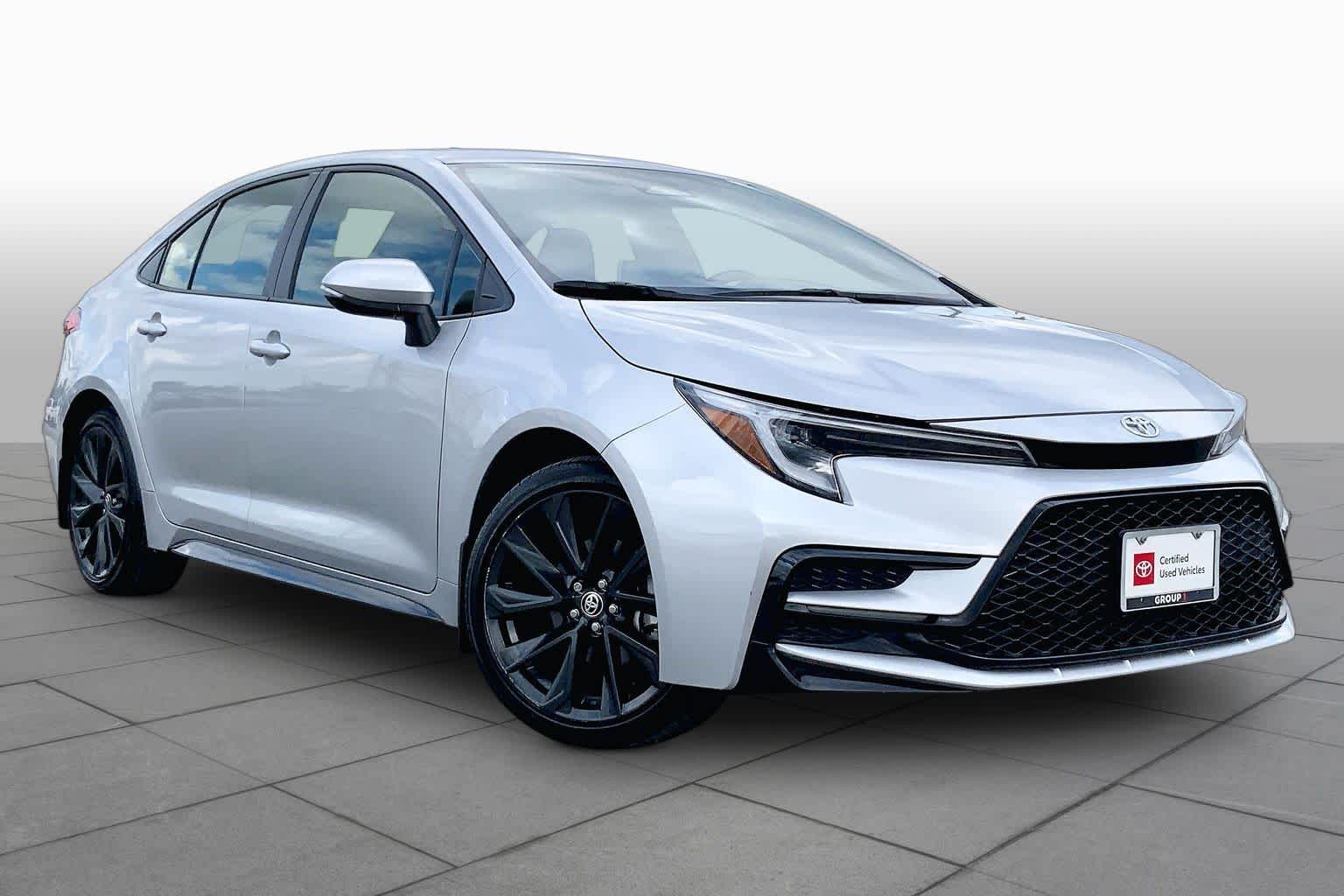 2026 Toyota Corolla photo 3 of 36