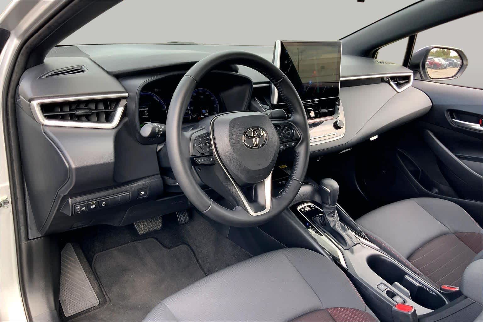 2026 Toyota Corolla photo 17 of 36