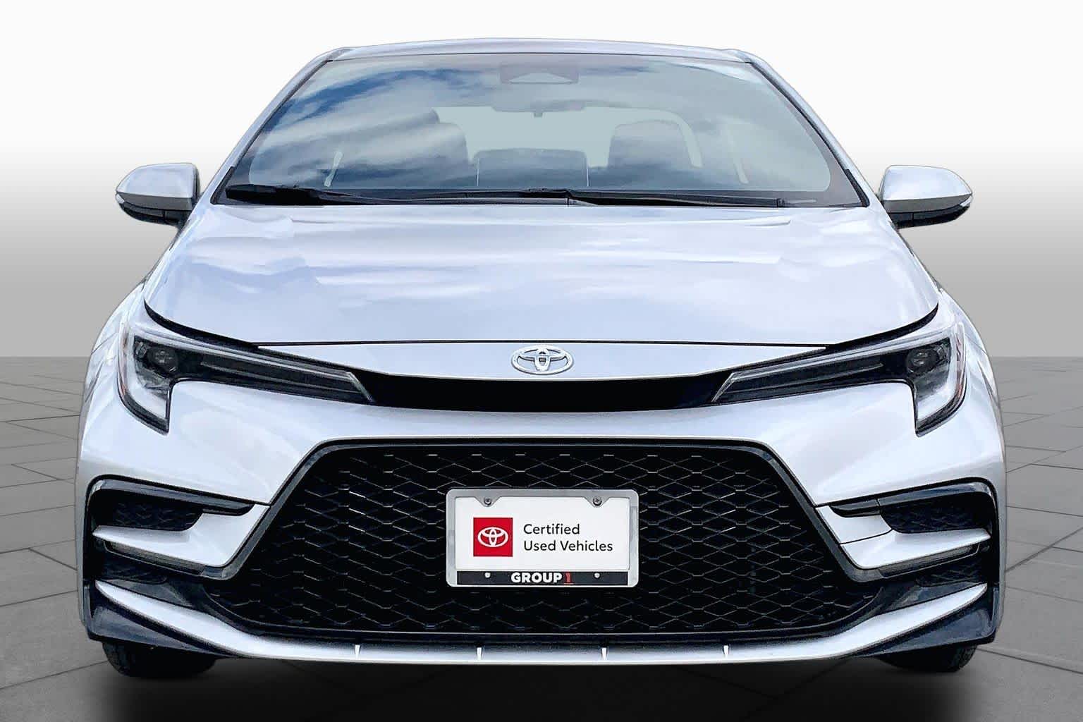 2026 Toyota Corolla photo 4 of 36