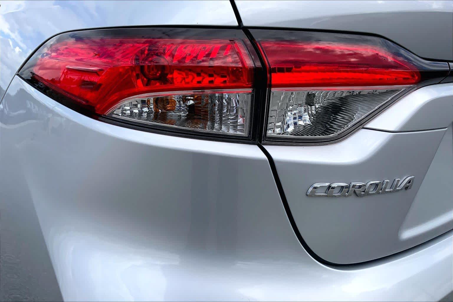 2026 Toyota Corolla photo 28 of 36