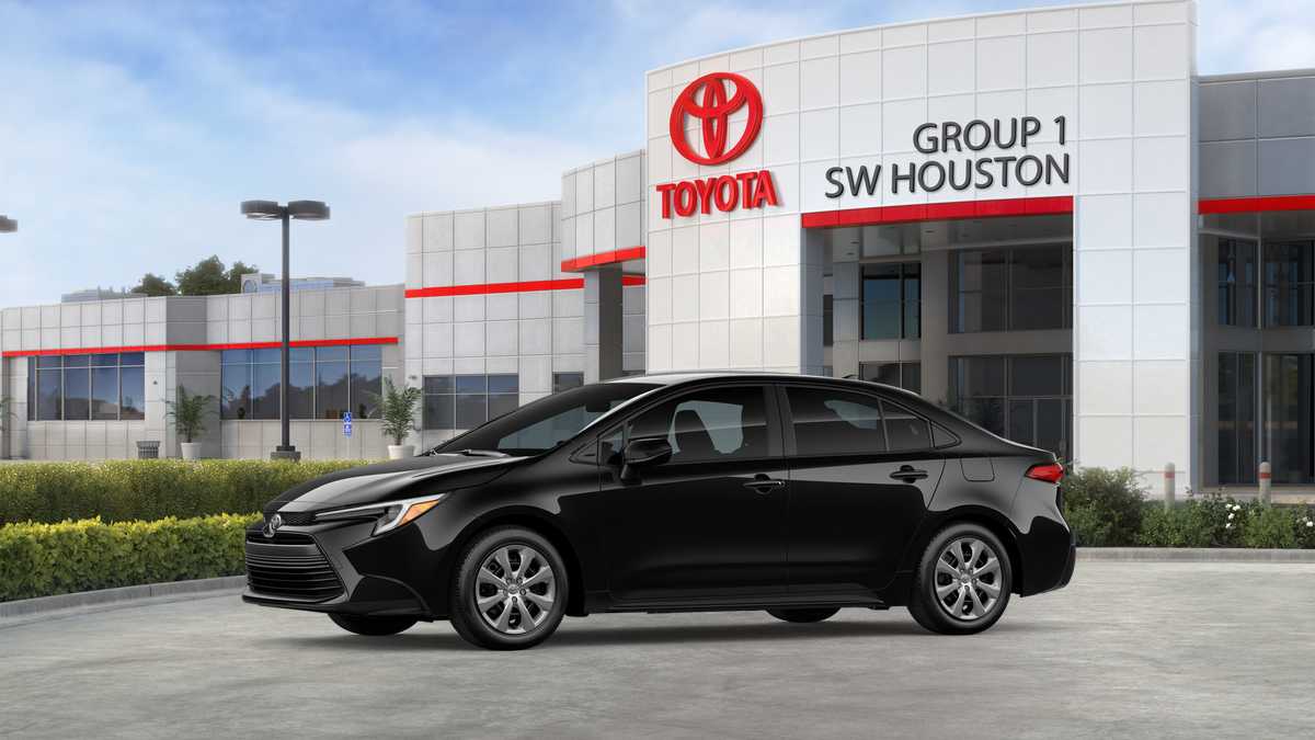 2027 Toyota Corolla photo 33 of 42