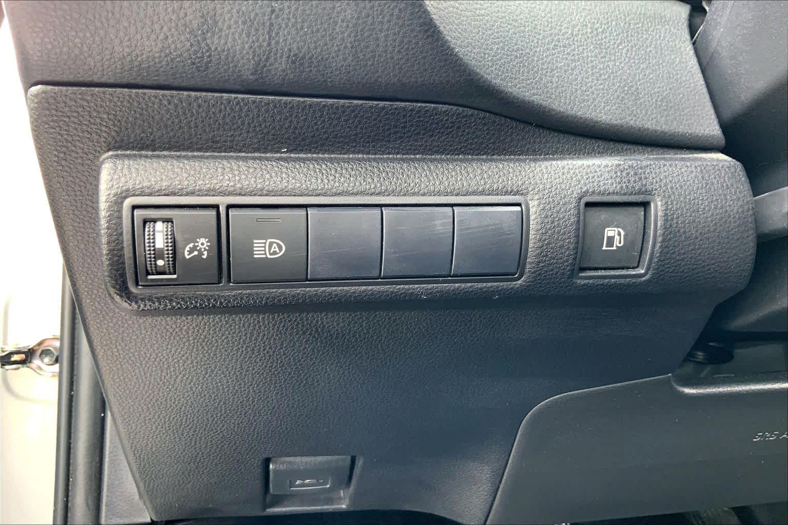 2021 Toyota Corolla Hybrid LE Classic Silver Metallic at Westside Kia