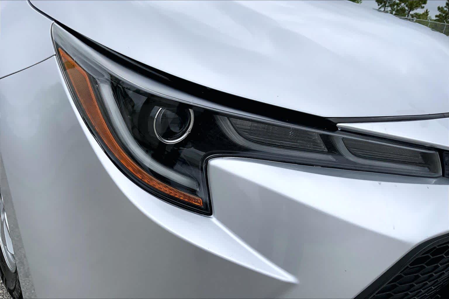 2021 Toyota Corolla Hybrid LE Classic Silver Metallic at Westside Kia