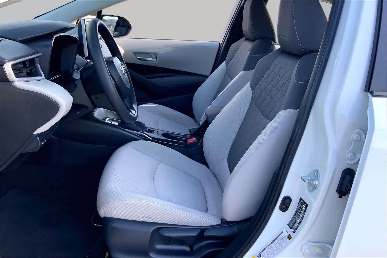 2020 Toyota Corolla Hybrid LE Super White at AutoNation USA Houston