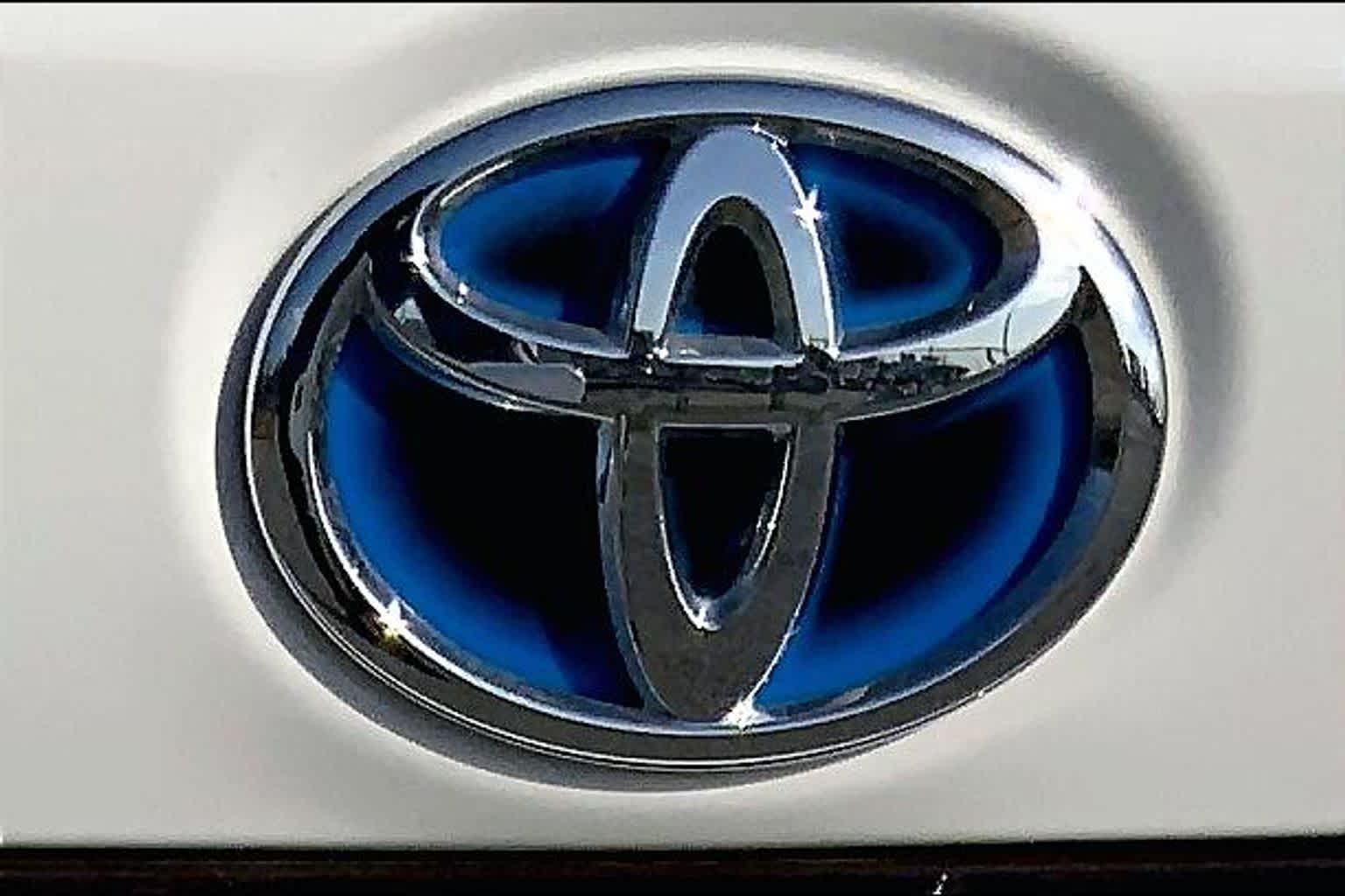2020 Toyota Corolla Hybrid LE Super White at AutoNation USA Houston