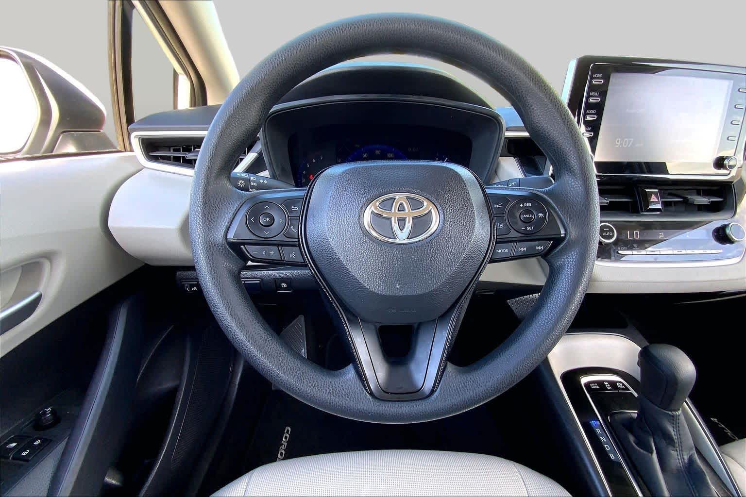 2020 Toyota Corolla Hybrid LE Super White at AutoNation USA Houston