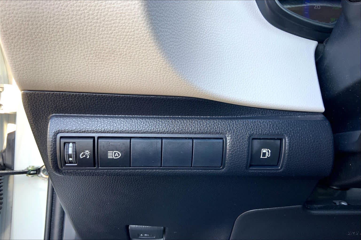 2020 Toyota Corolla Hybrid LE Super White at AutoNation USA Houston
