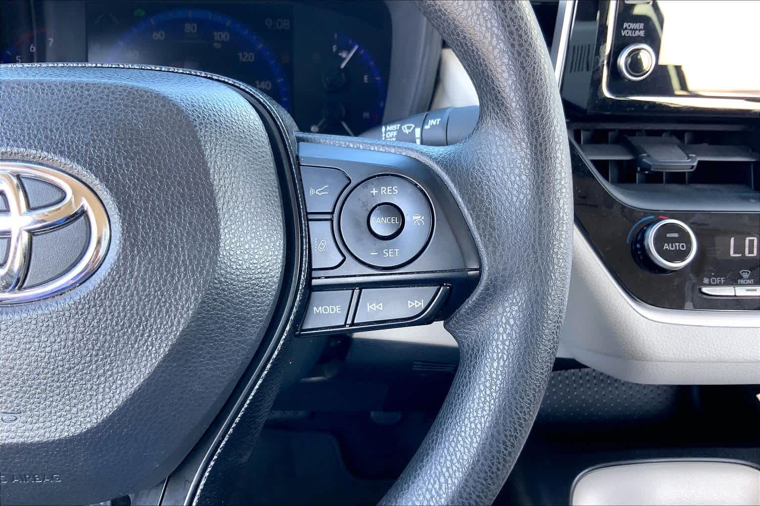 2020 Toyota Corolla Hybrid LE Super White at AutoNation USA Houston