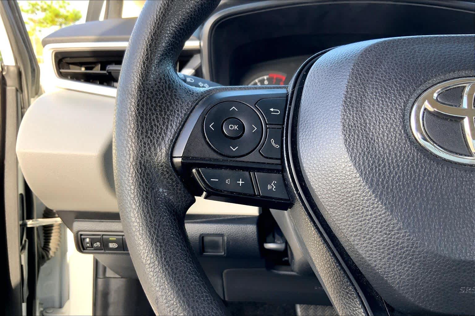 2022 Toyota Corolla LE White at Group 1 Toyota Southwest