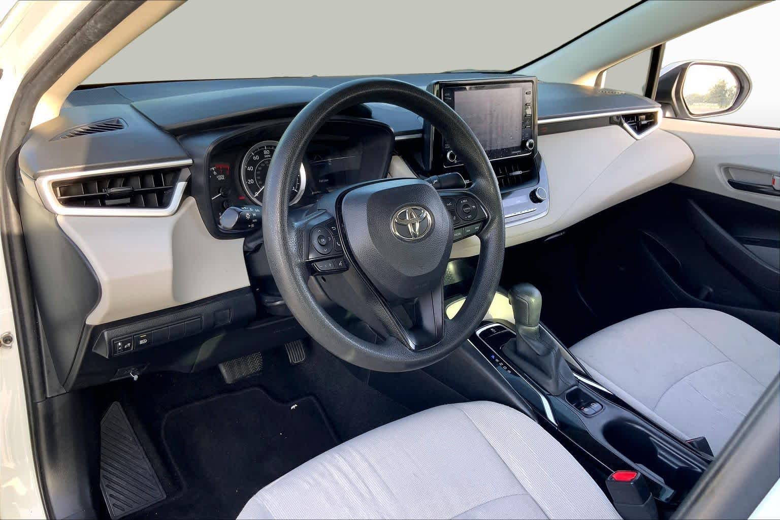 2022 Toyota Corolla LE White at Group 1 Toyota Southwest