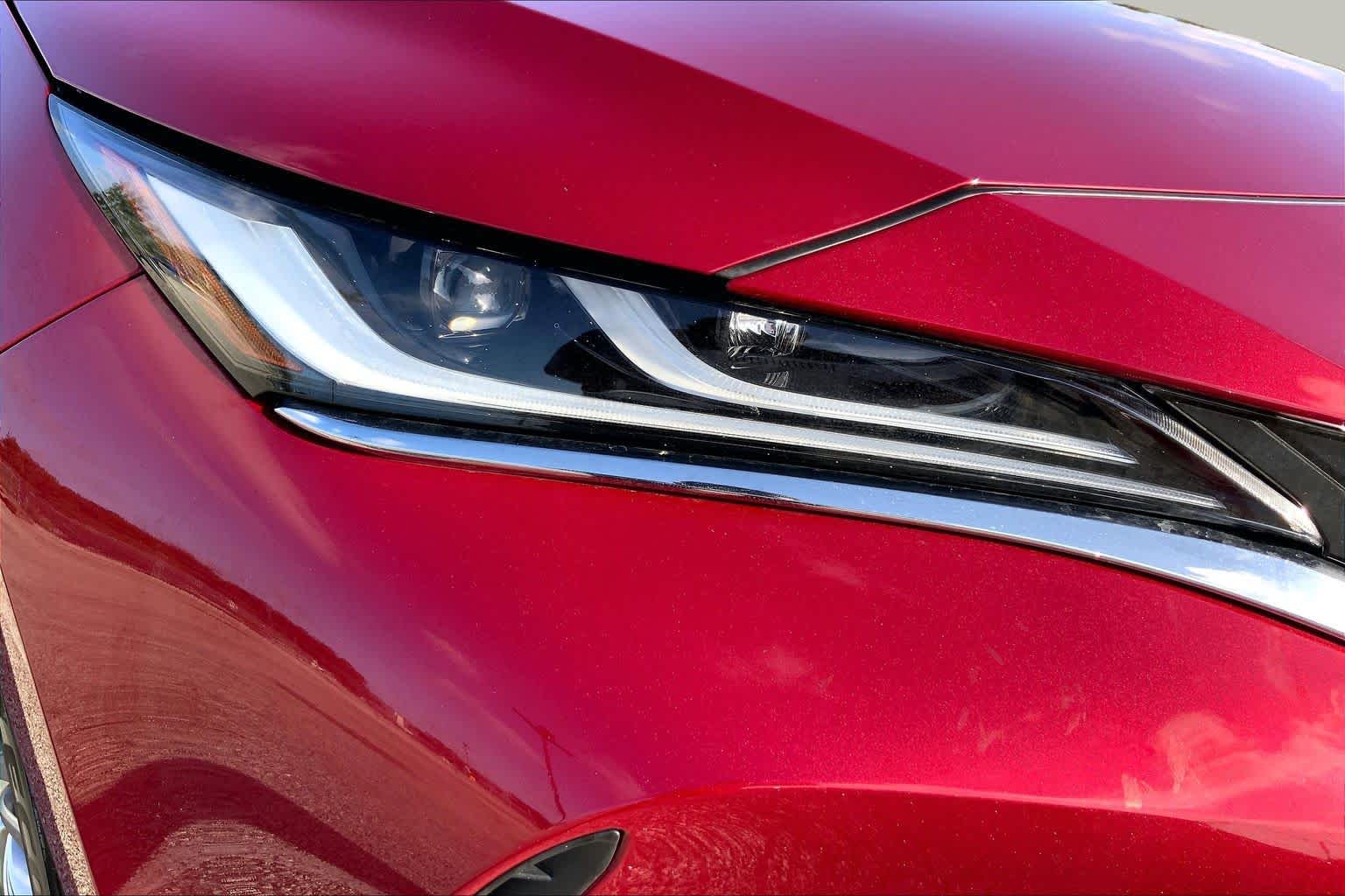 2024 Toyota Venza XLE Ruby Flare Pearl at Group 1 Toyota Southwest