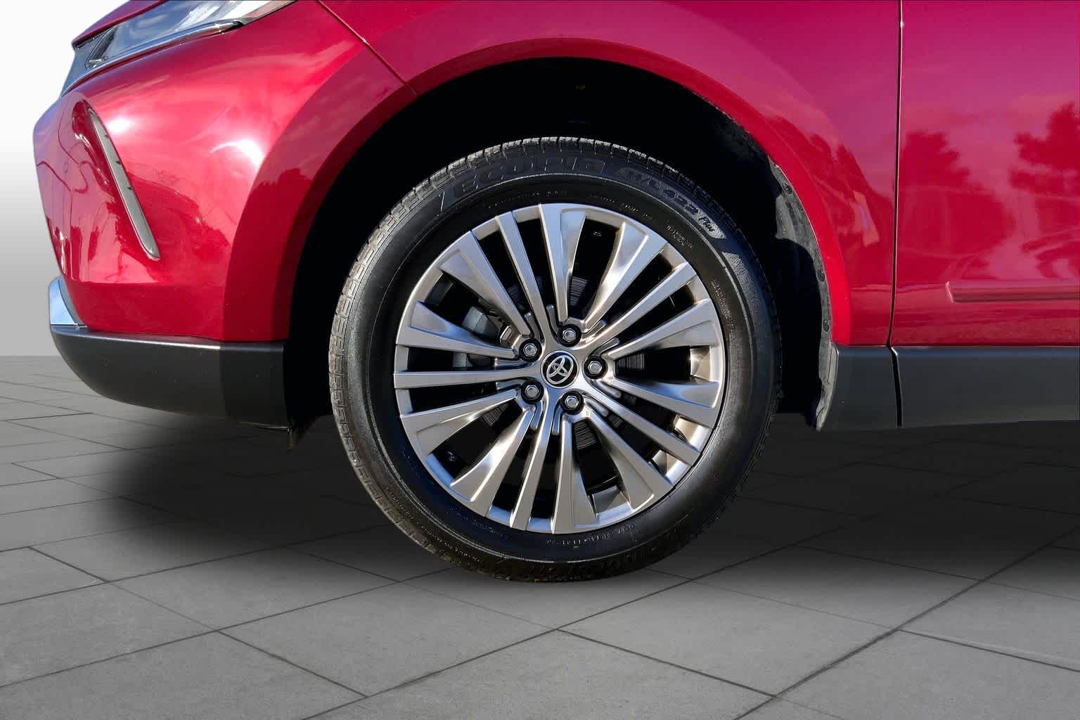 2024 Toyota Venza XLE Ruby Flare Pearl at Group 1 Toyota Southwest