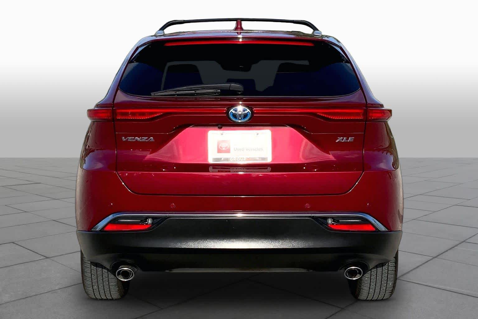 2024 Toyota Venza XLE Ruby Flare Pearl at Group 1 Toyota Southwest
