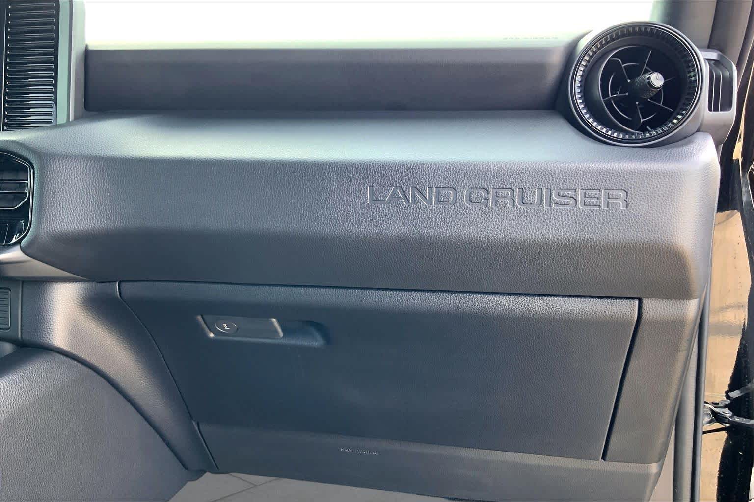 2024 Toyota Land Cruiser photo 18 of 36