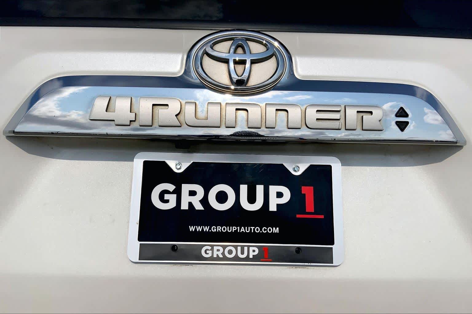 2018 Toyota 4Runner Limited Blizzard Pearl at Beck & Masten Kia