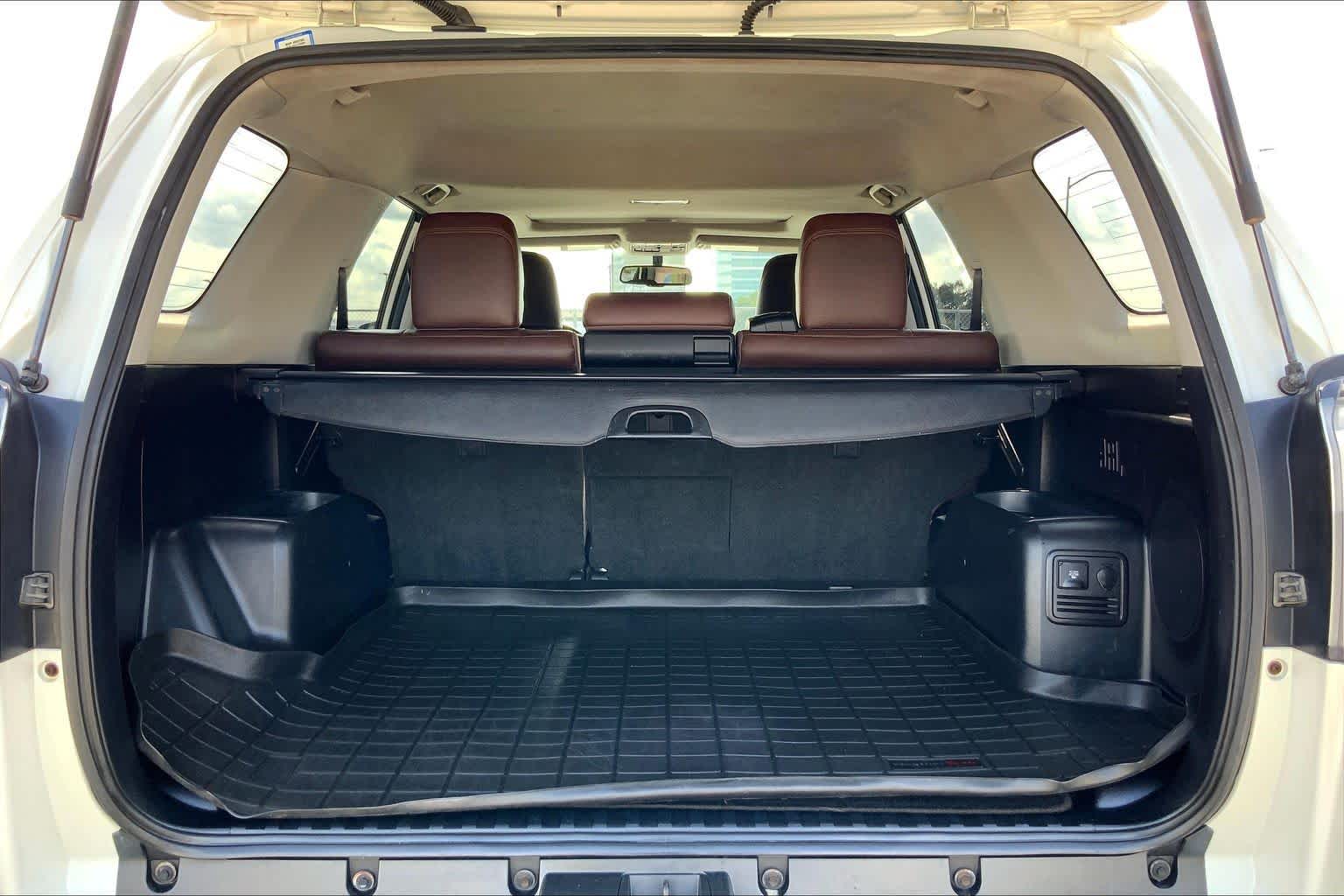 2018 Toyota 4Runner Limited Blizzard Pearl at Beck & Masten Kia