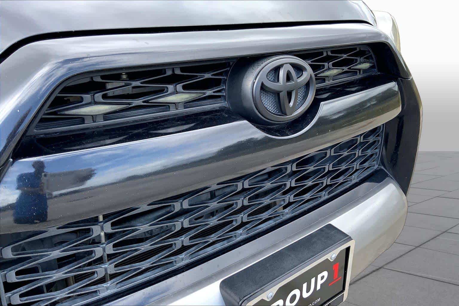 2019 Toyota 4Runner photo 29 of 35