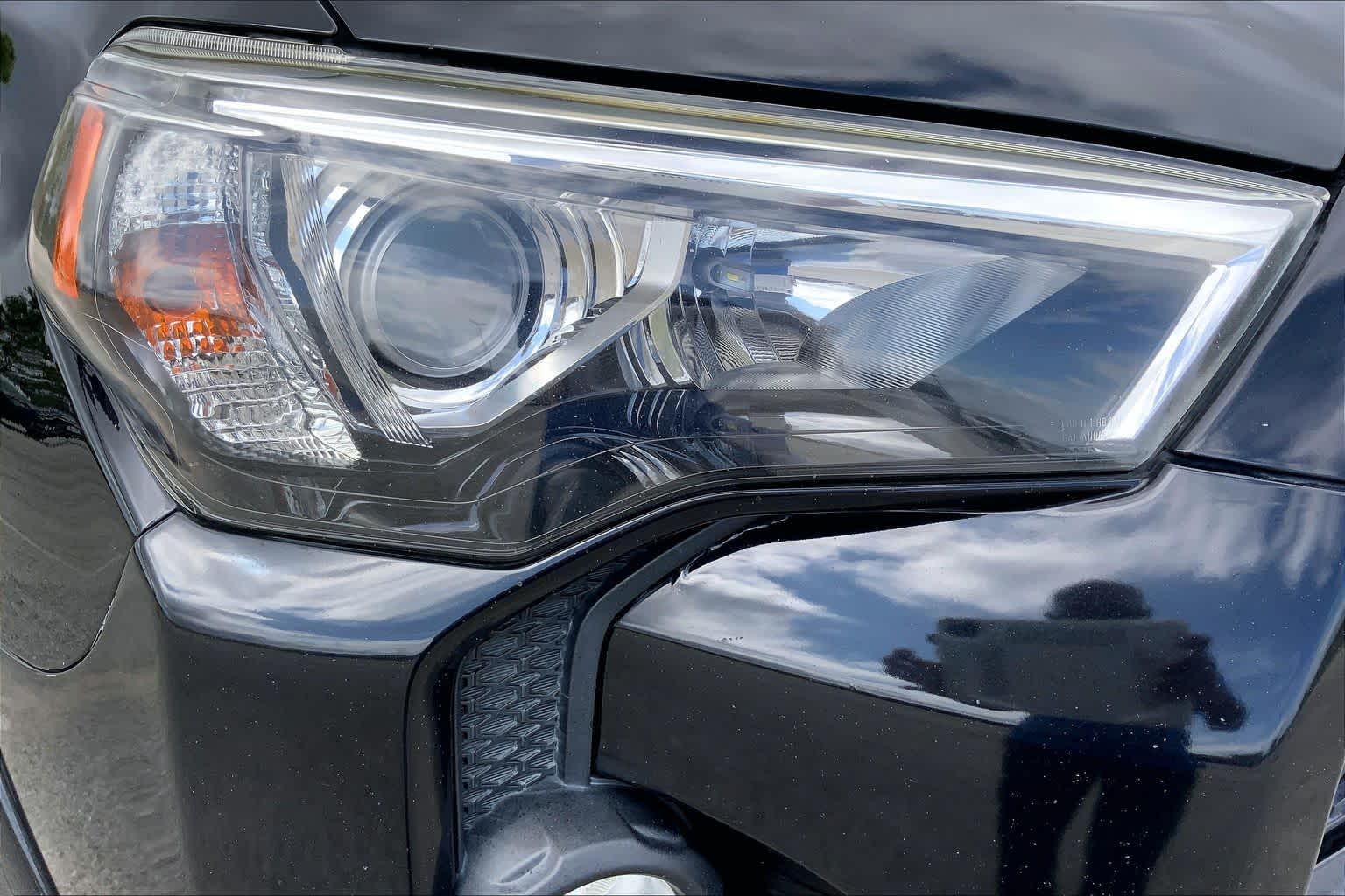 2019 Toyota 4Runner photo 27 of 35
