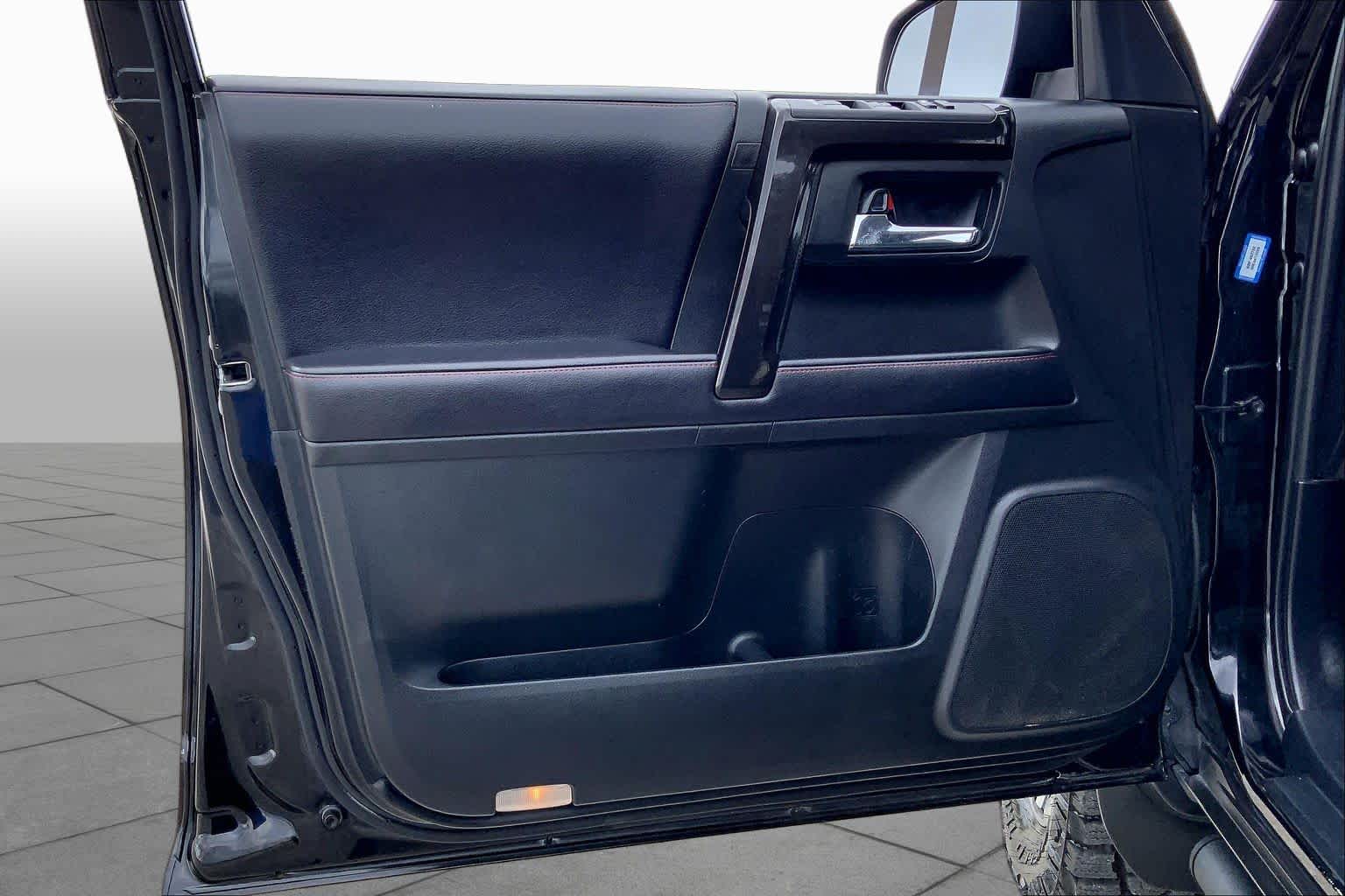 2019 Toyota 4Runner photo 21 of 35