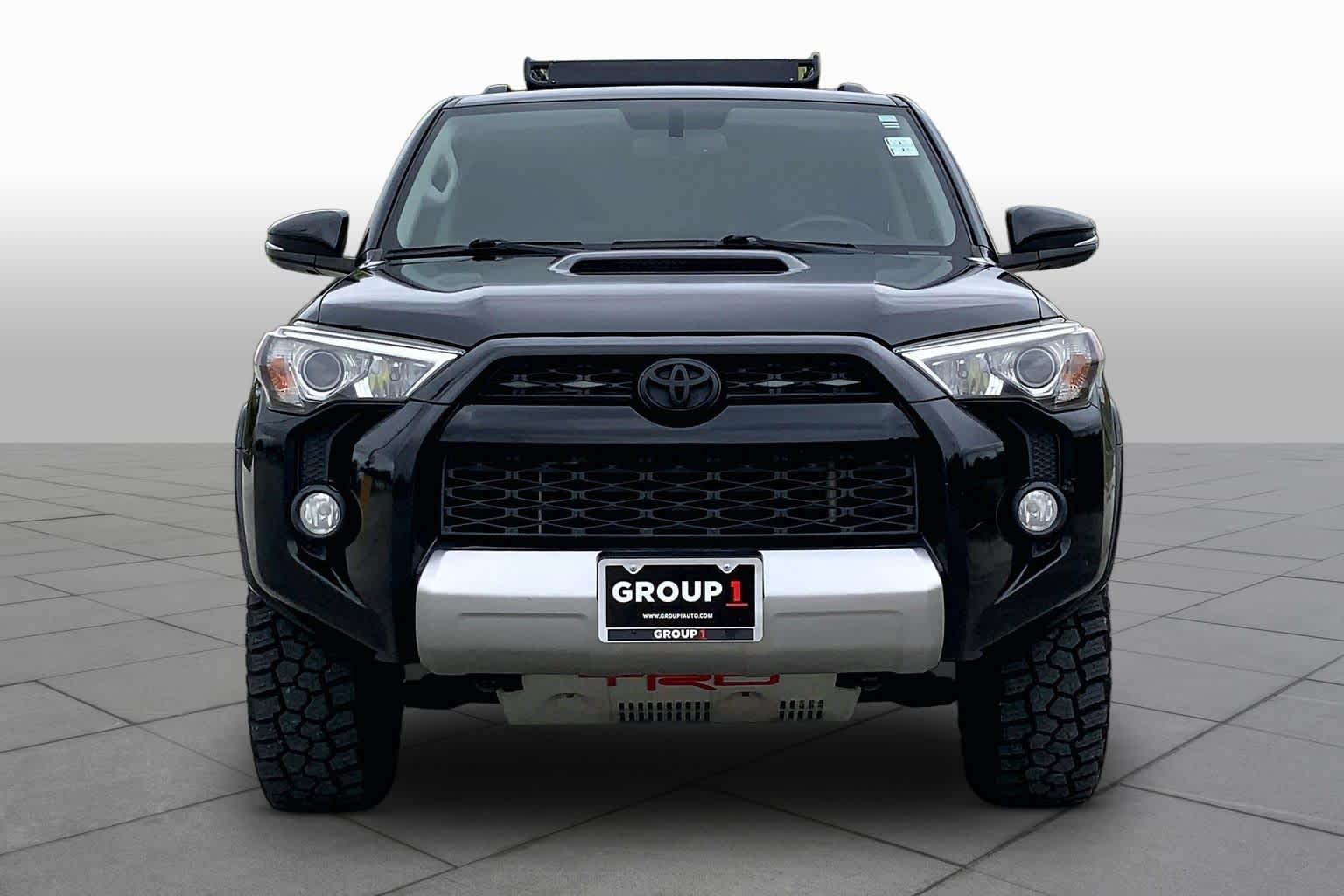 2019 Toyota 4Runner photo 4 of 35
