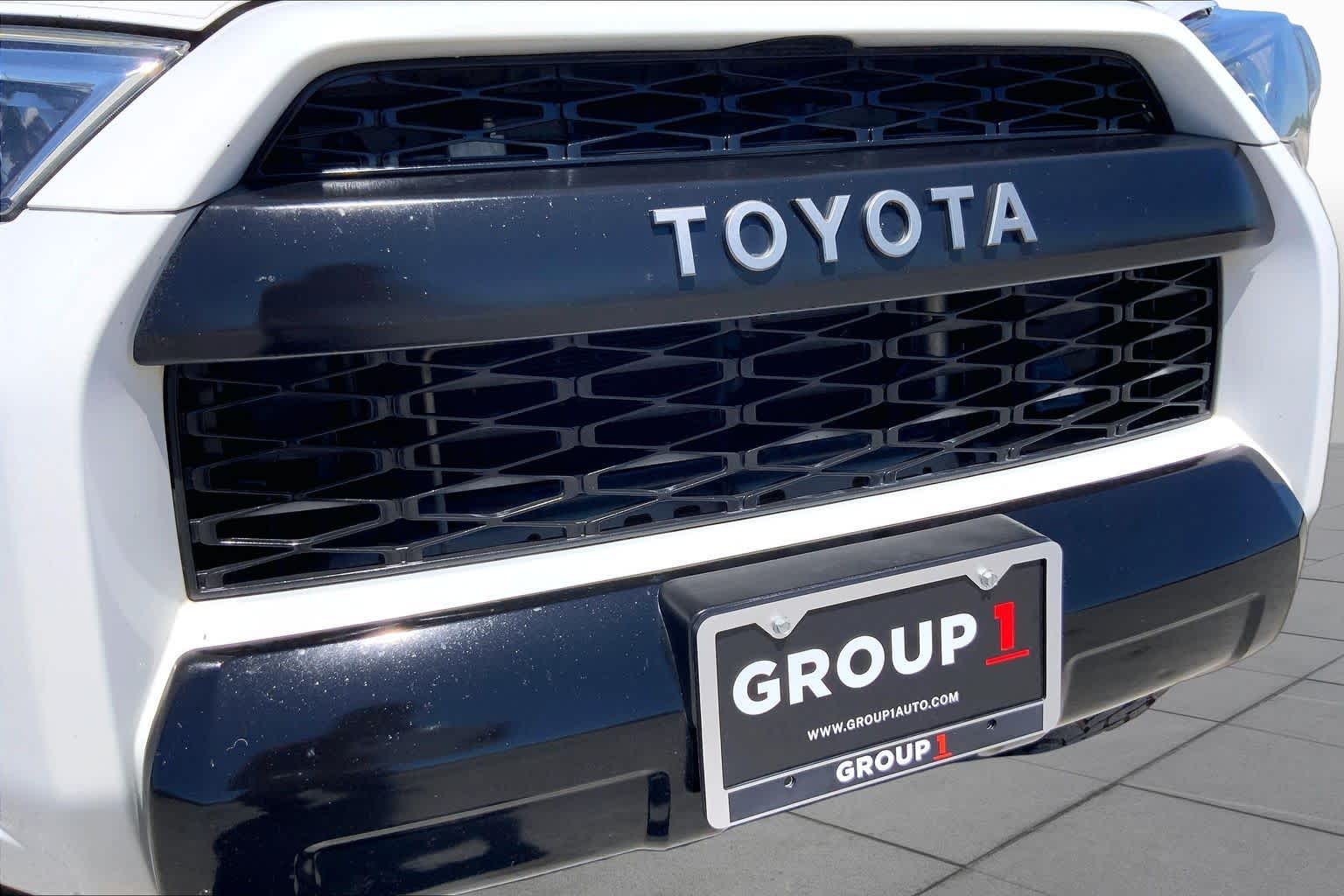 2018 Toyota 4Runner TRD Pro Super White at Beck & Masten Kia