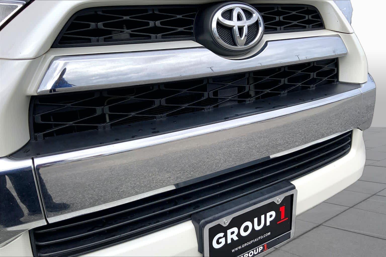 2018 Toyota 4Runner photo 29 of 36