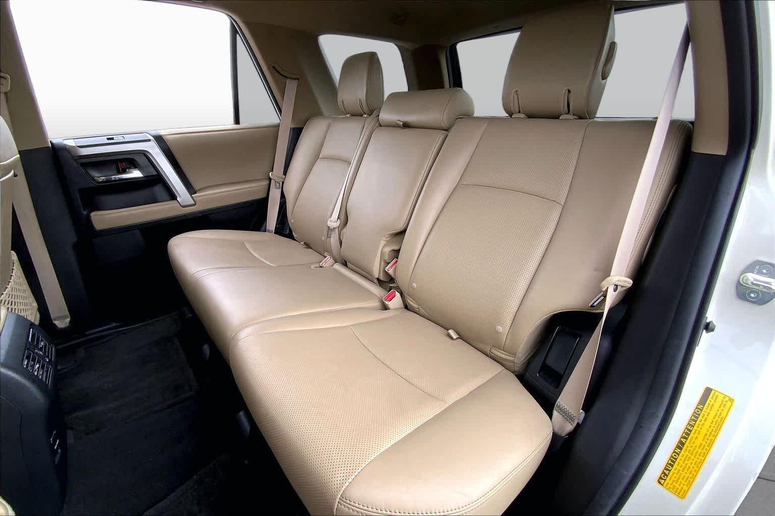 2018 Toyota 4Runner photo 20 of 36
