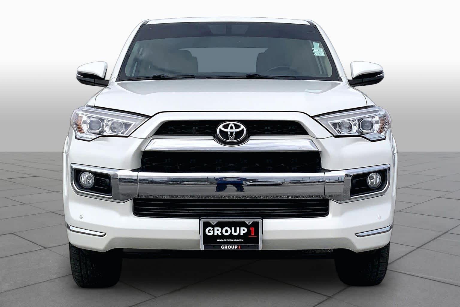 2018 Toyota 4Runner photo 4 of 36