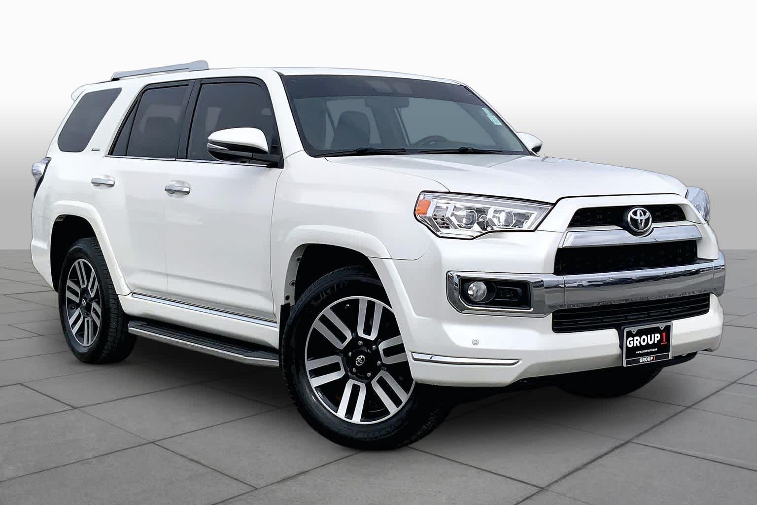2018 Toyota 4Runner photo 3 of 36